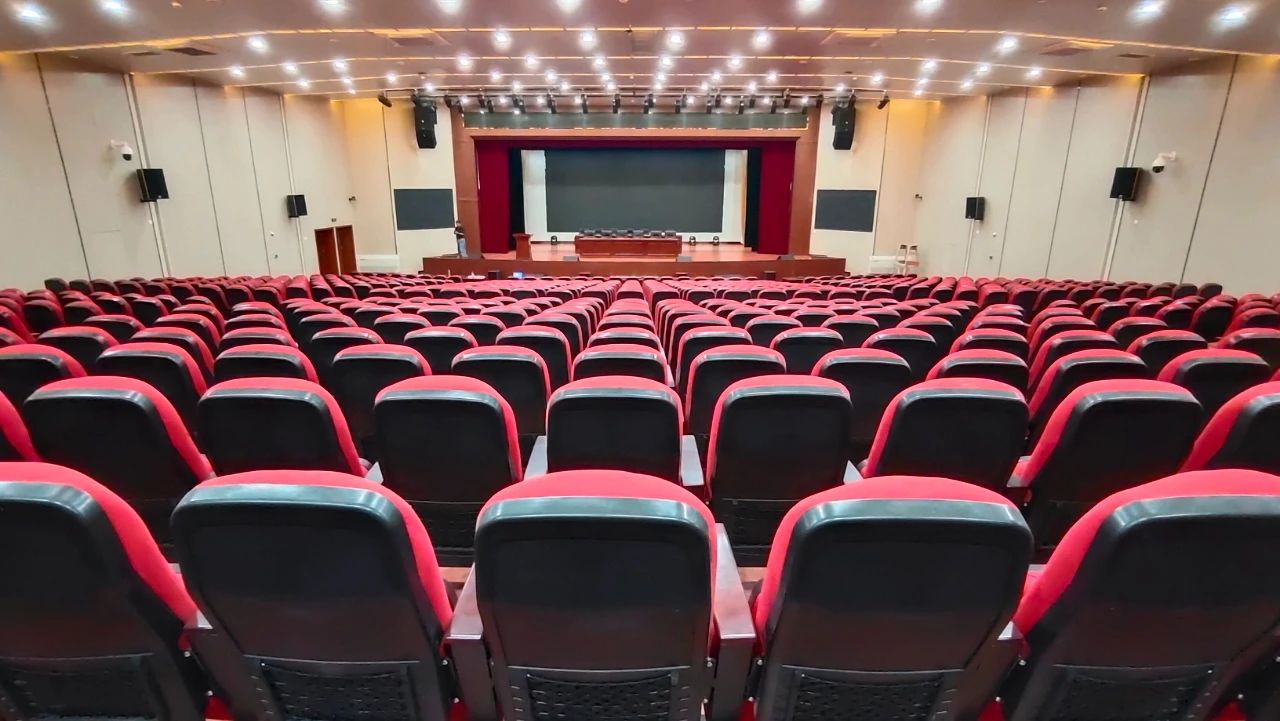 南宫NG28会议扩声系统工程产品服务于六安市某学校！